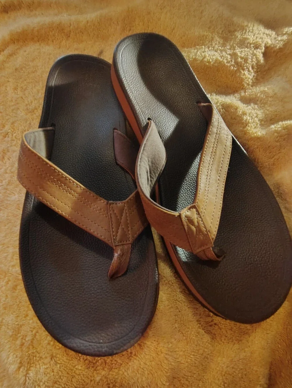 Men's Brown Leather-Style Flip Flop Sandals - Comfortable Everyday Slides